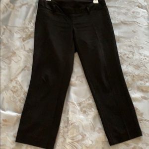 Black maternity capris